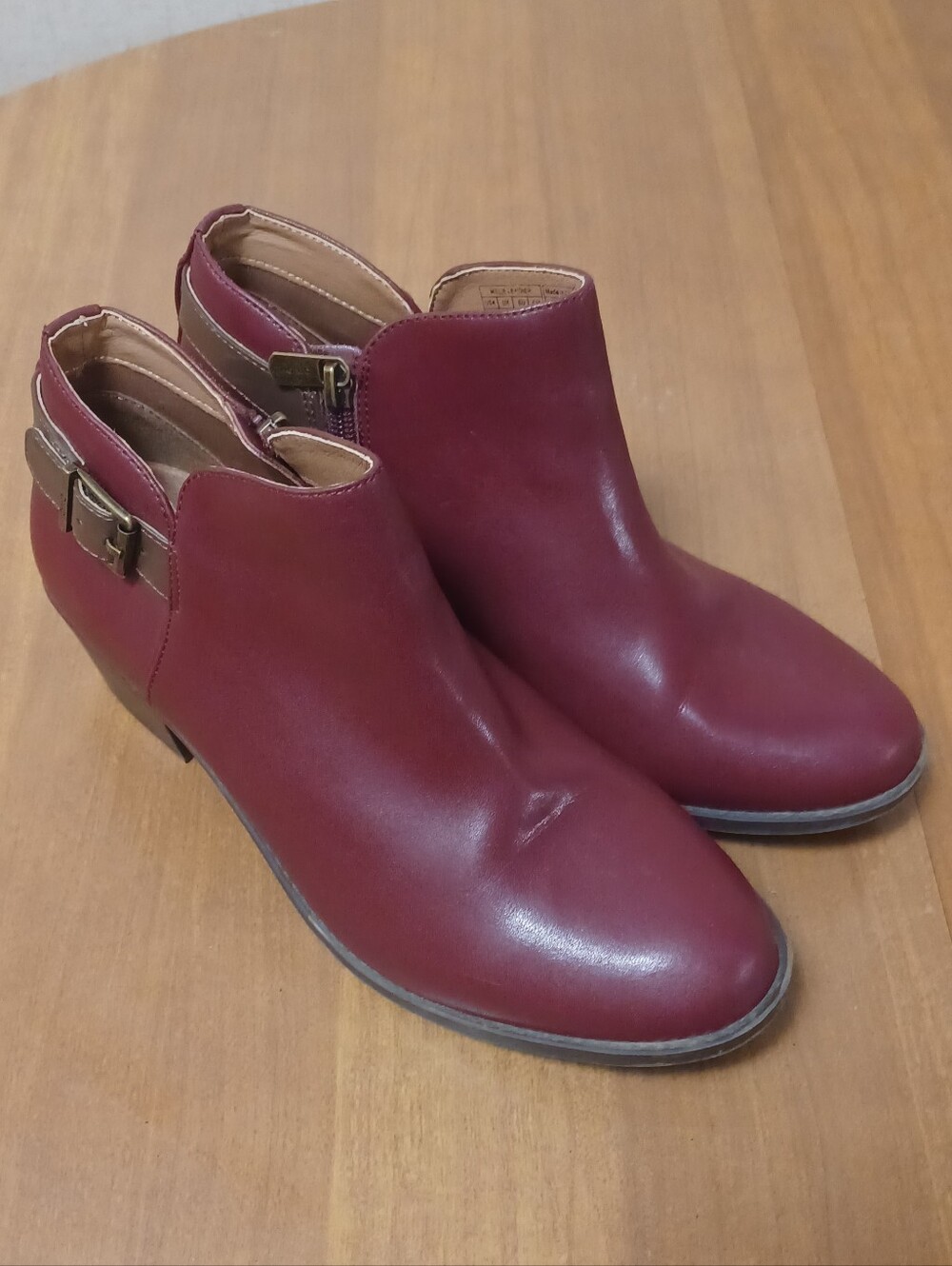Vionic Millie Leather Boots Womens 9 Red Burgundy Wine Zip Buckle Ankle Bootie